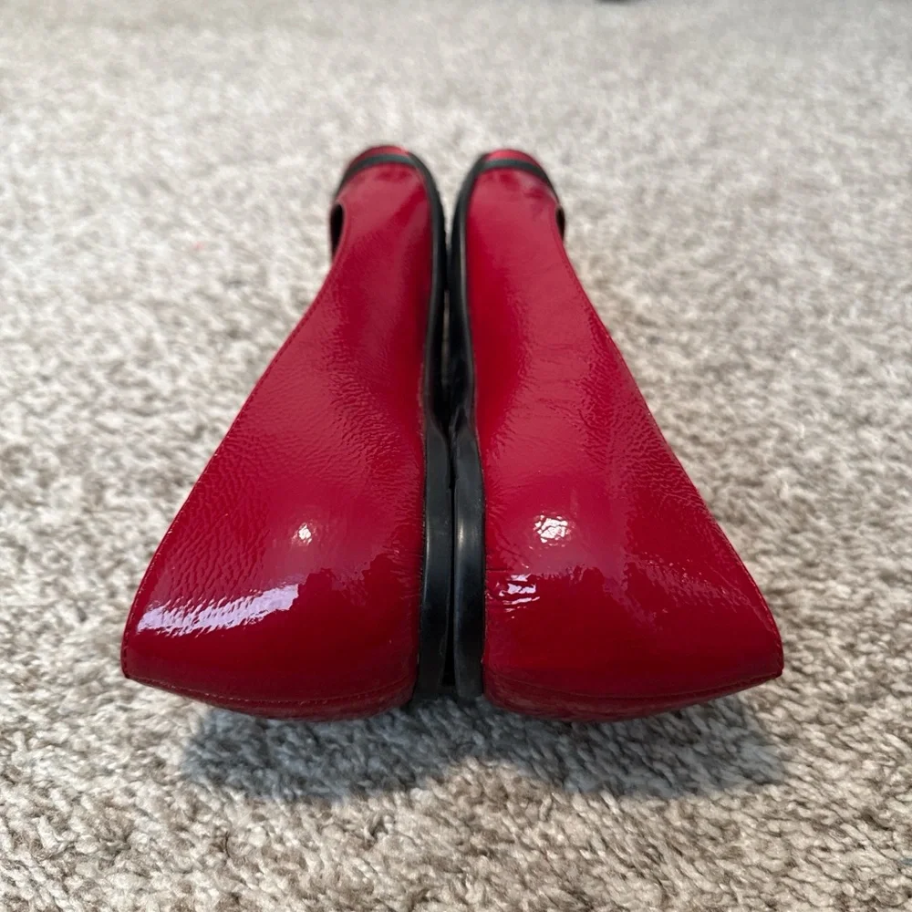 Gucci Red Women's Flats with Red and Black Stripes - Picture 4 of 7